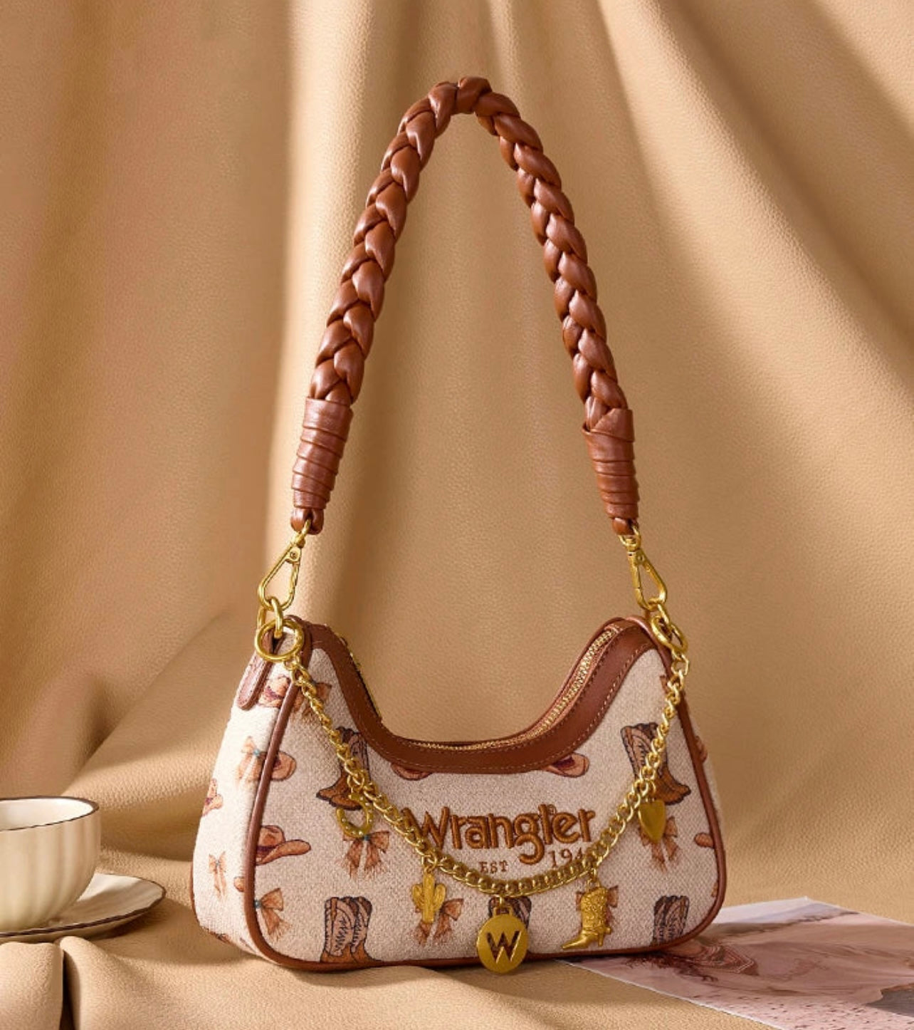 WRANGLER RODEO ICONS BRAIDED HANDLE SHOULDER BAG