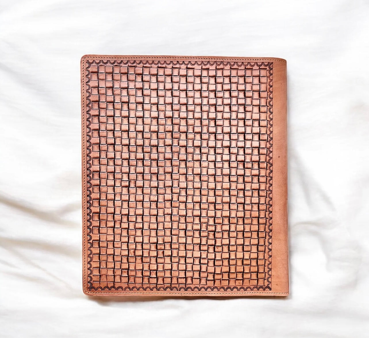 Checkerboard Bow Tooled Leather Folder