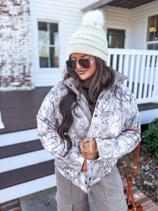 BIRDIE Reversible Puffer Jacket in Dark Camo